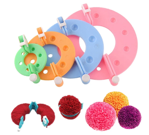 POMPOM MAKER SET - CLASSIC - INCLUDES 4 SIZES — GuChet.com